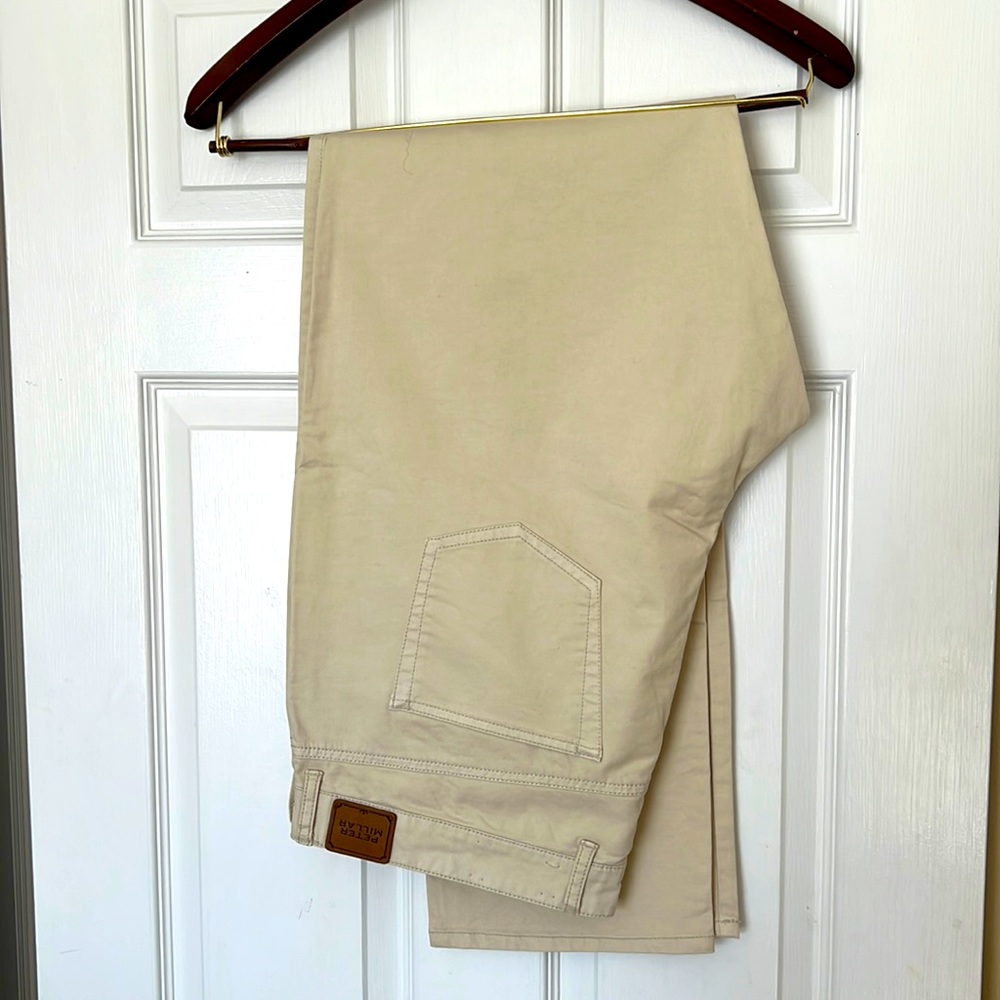 Peter Millar. Straight front, cream khaki. New w/o tags.